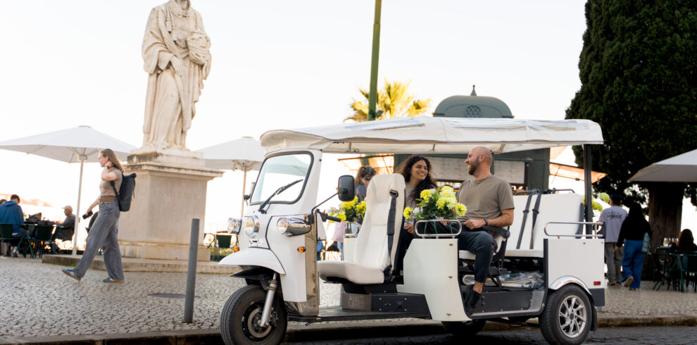 Lisbon city centre tuk tuk tour