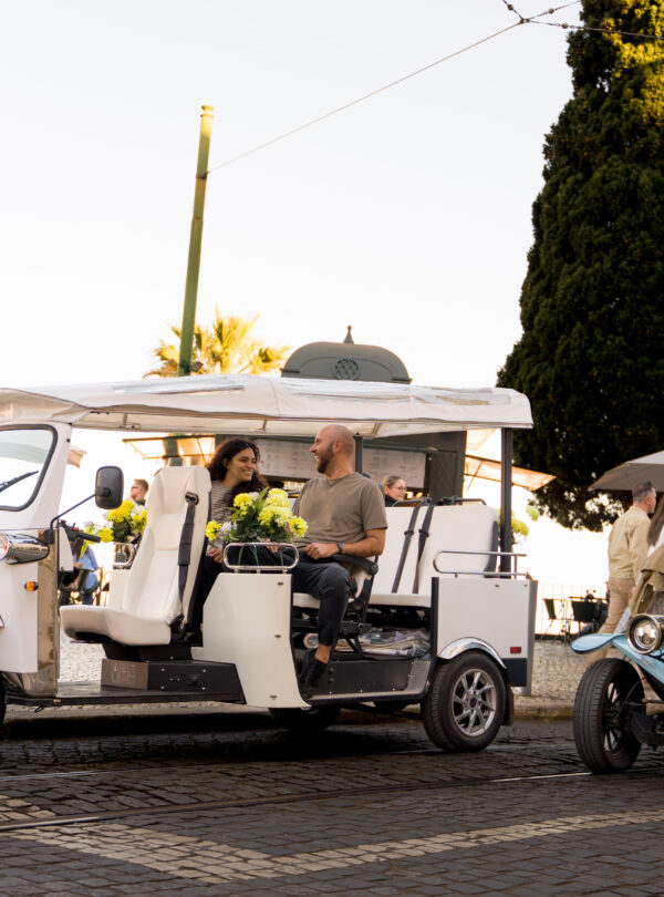 Lisbon Tuk-Tuk Tour with local guide